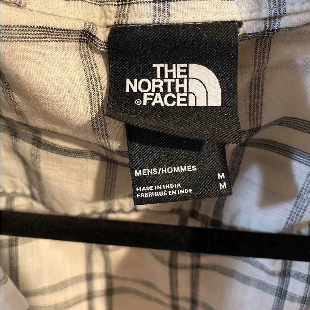 The North Face Men's Casual‎ Plaid Shirt Gray and White